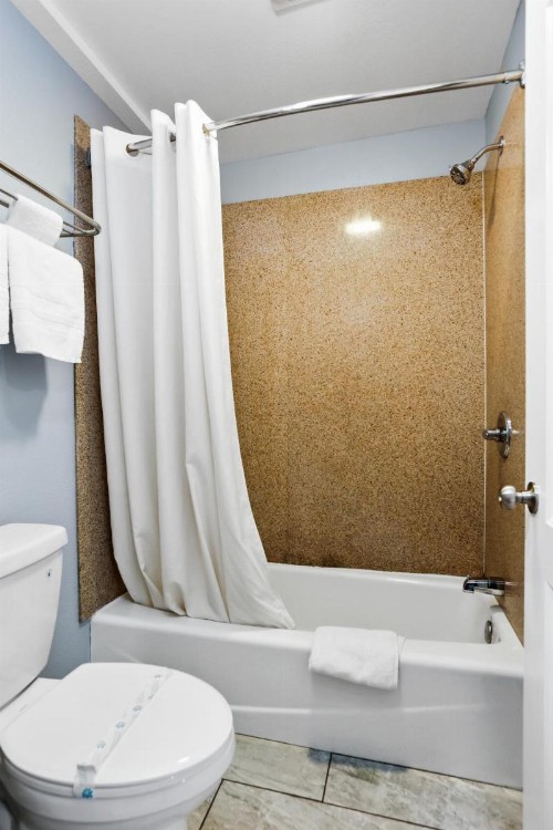 3rd Avenue Inn - image 24