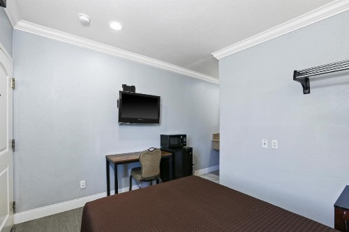 3rd Avenue Inn - image 26