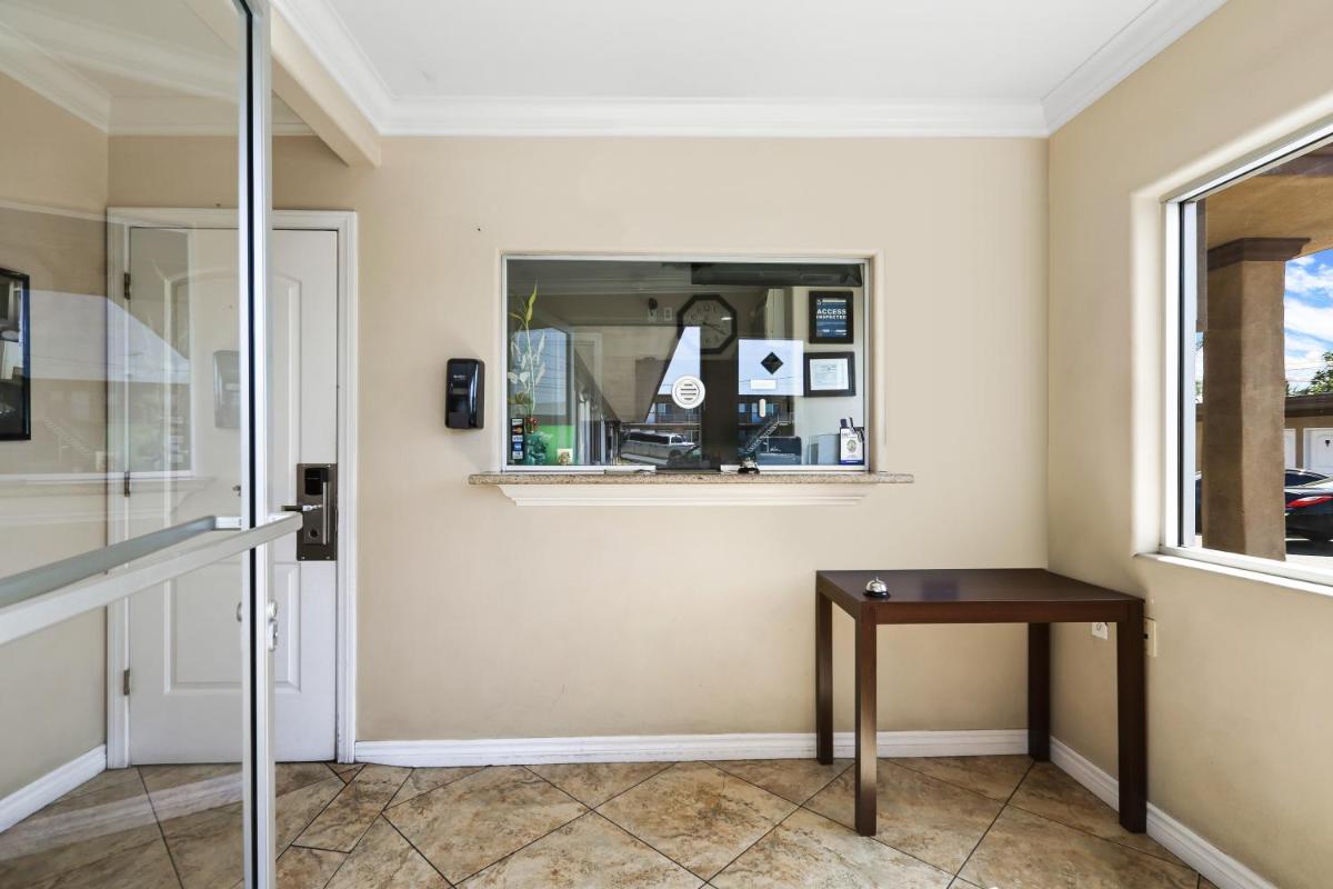 3rd Avenue Inn - image 3