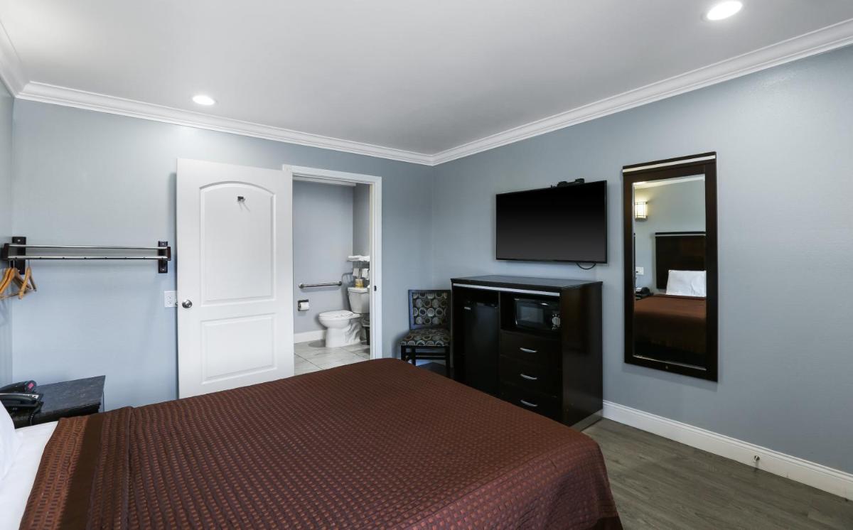 3rd Avenue Inn - image 7