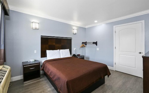 3rd Avenue Inn - image 9