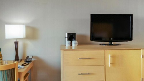 Inn by the Sea at La Jolla - image 11