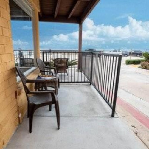 Pantai Inn - image 14