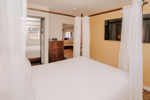 Pantai Inn - image 34
