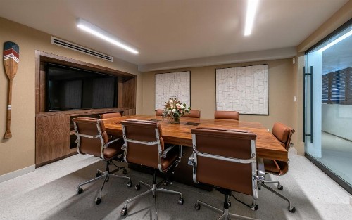 La Jolla Cove Suites - image 32