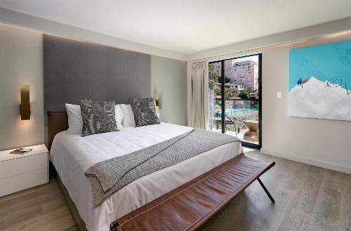 La Jolla Cove Suites - image 6