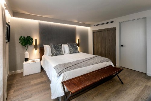 La Jolla Cove Suites - image 7