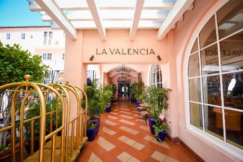 La Valencia Hotel - image 35