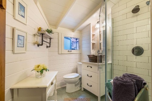 Redwood Hollow Cottages - image 18