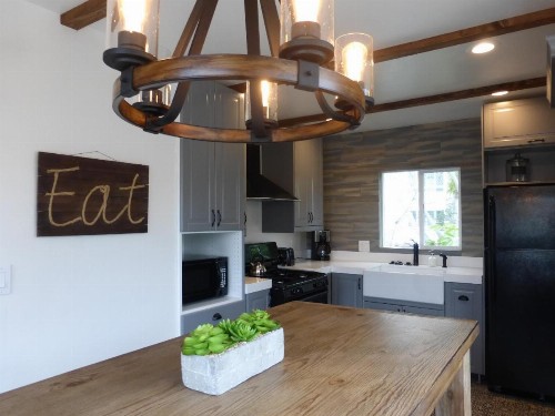 Redwood Hollow Cottages - image 19