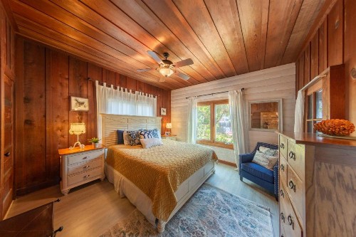 Redwood Hollow Cottages - image 31