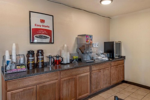 Econo Lodge La Junta - image 5