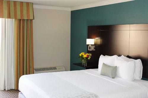 Best Western PLUS La Mesa San Diego - image 6