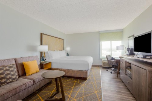 Holiday Inn La Mirada near Anaheim an IHG Hotel - image 12