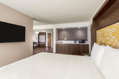 Holiday Inn La Mirada near Anaheim an IHG Hotel - image 23
