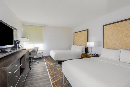 Holiday Inn La Mirada near Anaheim an IHG Hotel - image 4