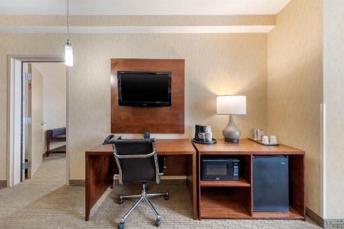 Comfort Suites Near City of Industry - Los Angeles - image 21