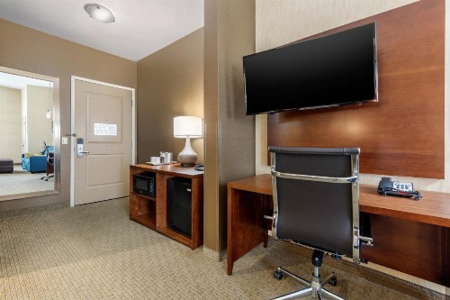 Comfort Suites Near City of Industry - Los Angeles - image 8