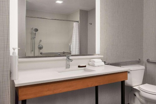 Embassy Suites La Quinta Hotel & Spa - image 25