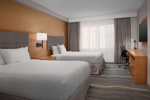 Embassy Suites La Quinta Hotel & Spa - image 37
