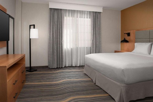 Embassy Suites La Quinta Hotel & Spa - image 42