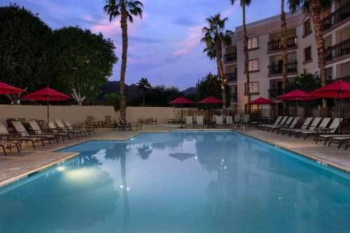 Embassy Suites La Quinta Hotel & Spa - image 9