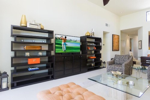 Designer Palm Springs Condo - image 3