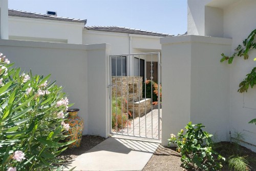 Designer Palm Springs Condo - image 7