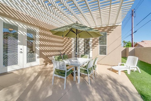 La Quinta Cove Home - image 11