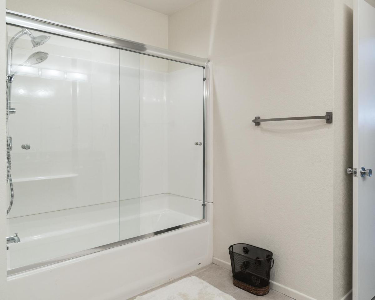 55092 Oak Tree Condo - image 6