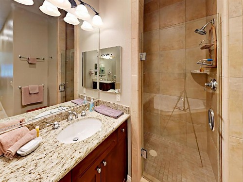 Gated Legacy Villa Condo Condo - image 10