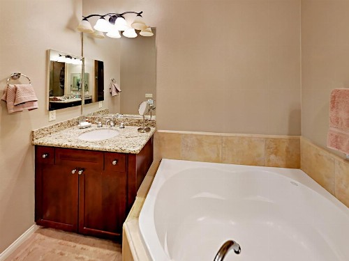 Gated Legacy Villa Condo Condo - image 11