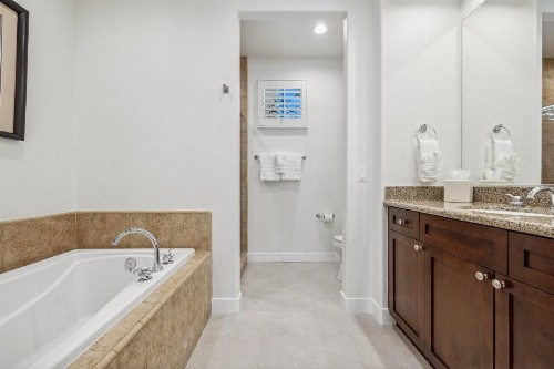 (T21) Lux Villa With Fountain View Condo - image 8