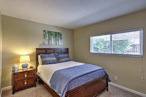 Private House with Fire Pit by Old Town and Golfing! - image 2