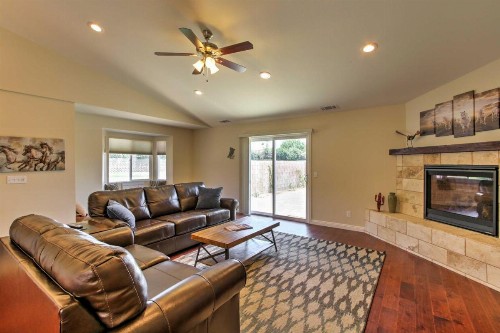 65355 Luxury 3BR Desert Retreat Near Coachella! - image 7