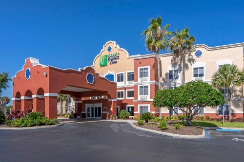 Holiday Inn Express Hotel & Suites - The Villages an IHG Hotel
