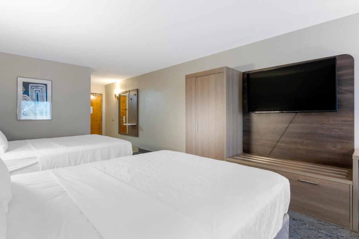 Holiday Inn Express Hotel & Suites - The Villages an IHG Hotel - image 6