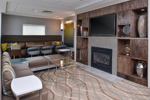 Holiday Inn Express Hotel & Suites Lafayette an IHG Hotel - image 10