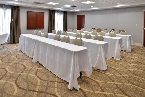 Holiday Inn Express Hotel & Suites Lafayette an IHG Hotel - image 20