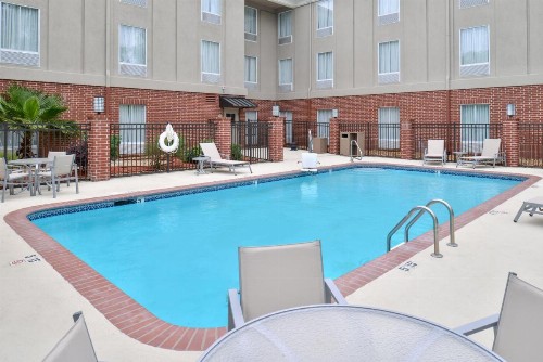 Holiday Inn Express Hotel & Suites Lafayette an IHG Hotel - image 3