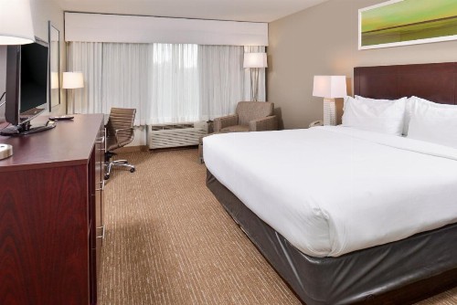 Holiday Inn Express Hotel & Suites Lafayette an IHG Hotel - image 34