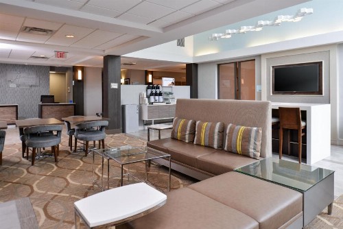 Holiday Inn Express Hotel & Suites Lafayette an IHG Hotel - image 6