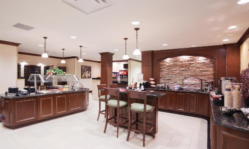 Staybridge Suites Lafayette-Airport an IHG Hotel - image 3