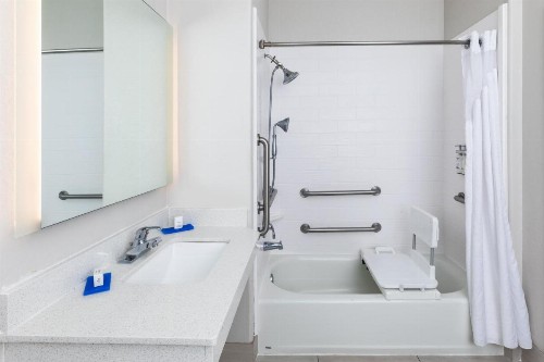 Holiday Inn Express Hotel & Suites Lafayette South an IHG Hotel - image 7