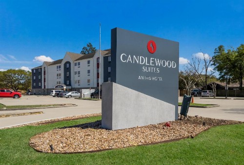 Candlewood Suites Lafayette an IHG Hotel