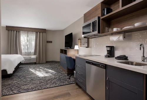 Candlewood Suites Lafayette an IHG Hotel - image 11