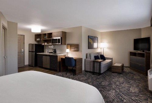 Candlewood Suites Lafayette an IHG Hotel - image 15