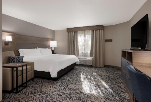 Candlewood Suites Lafayette an IHG Hotel - image 22
