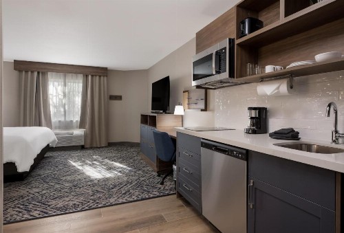 Candlewood Suites Lafayette an IHG Hotel - image 24