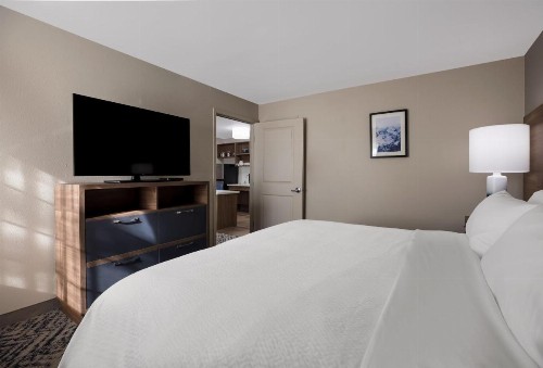 Candlewood Suites Lafayette an IHG Hotel - image 38